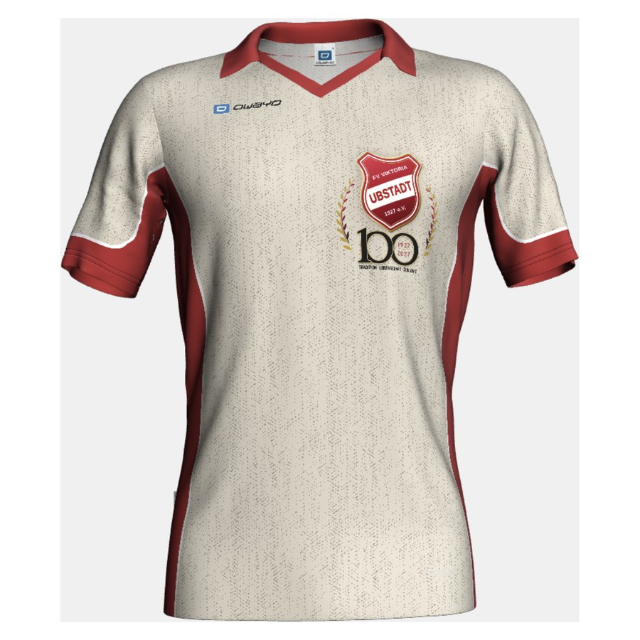 Konfigurator-Entwurf von Owayo: cremefarbenes Retro-Trikot mit rotem Polokragen, roten Seitenbahnen und dem Jubiläumswappen mit Kranz auf der Brust – zum Vergrößern anklicken
